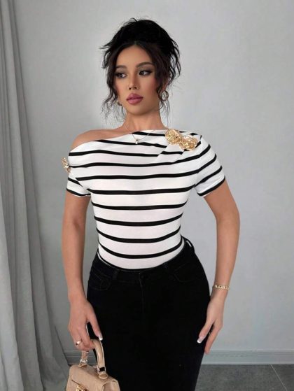 Elenzga Ruched Striped Tee