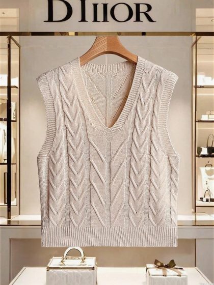 Franclia Twist Knit Sweater Vest