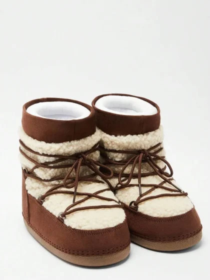 Solezae Comfortable Lace-Up Winter Booties