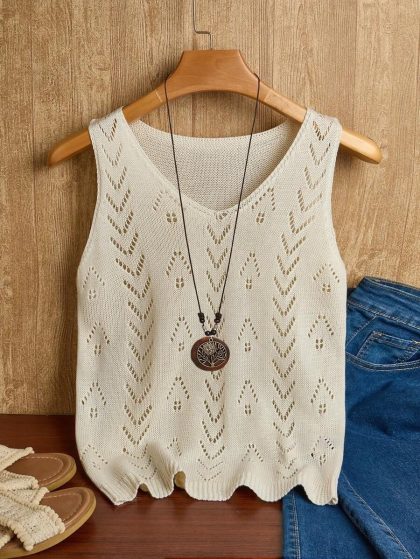 EMERY ROSE Hollow Knit Vacation Top