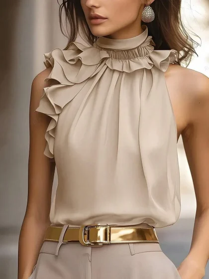 EMERY ROSE Chic Ruched Sleeveless Blouse with a Sophisticated Look