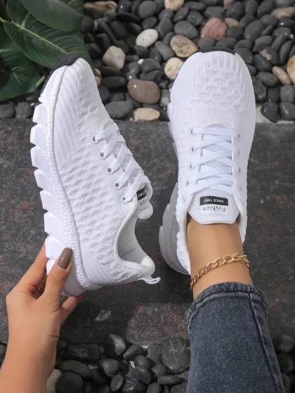 Women’s Outdoor Slip-Resistant Running Shoes